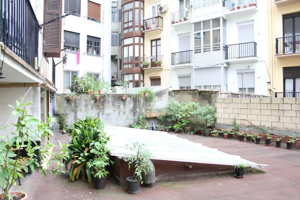 Appartamento La Casa Del Arbol San Sebastián Esterno foto